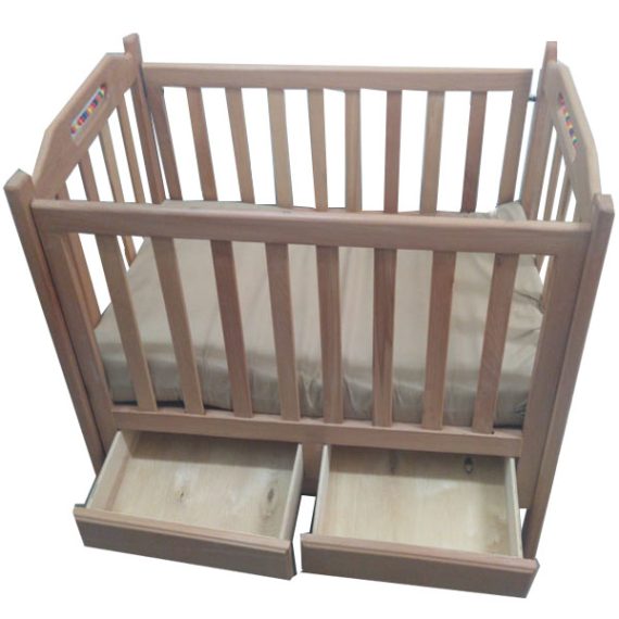 Beech wood bed with toys and drawers next to a movable 110 * 63 cm with the mattress